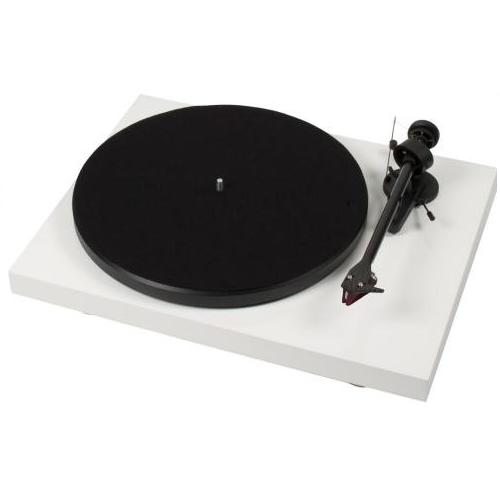 Проигрыватель винила Pro-Ject Debut Carbon (DC) white (Ortofon 2M-RED) артикул 381265FV-1
