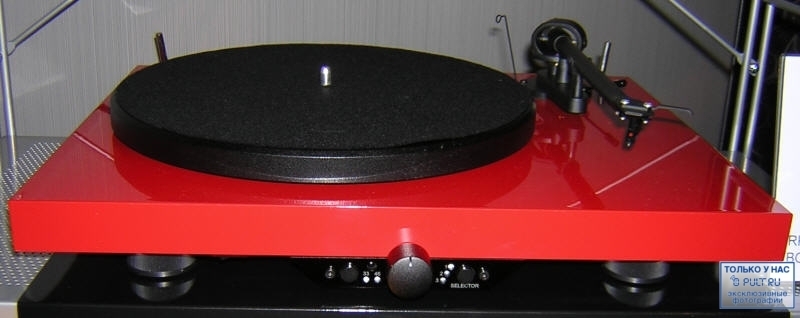 Проигрыватель винила Pro-Ject Juke Box Piano Black (с картриджем Ortofon OM5e) артикул 387473FV-1 фото 3