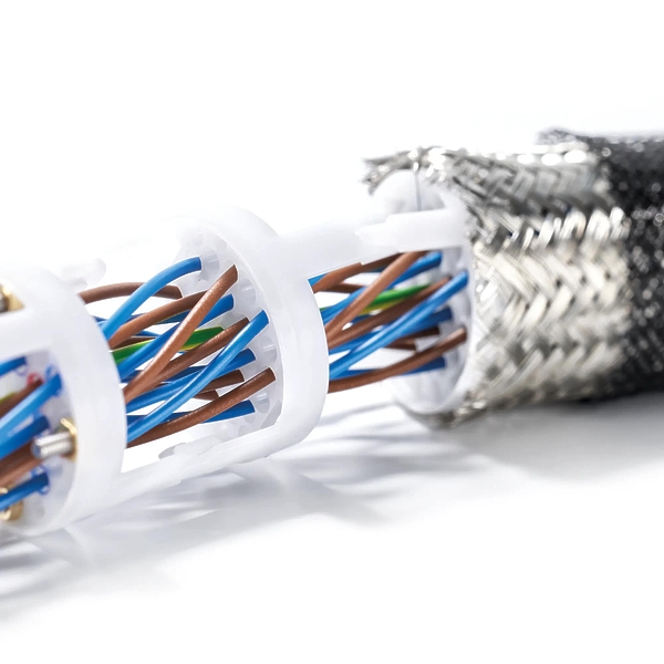 Силовой кабель In-Akustik Referenz Mains Cable, AC-4005 AIR, SHUKO - C15 UHQ, 2,0 m, 007650220 артикул 335182Si-1 фото 3