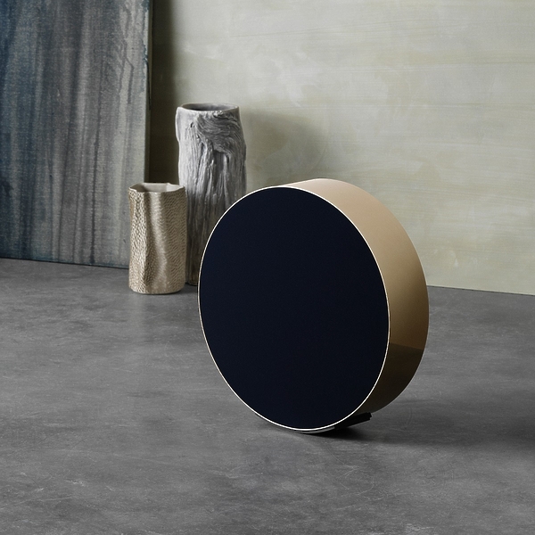 Акустическая система Bang & Olufsen Beosound Edge Brass Tone артикул 216155Si-1 фото 4