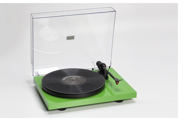 Проигрыватель винила Pro-Ject Debut Carbon (DC) green (Ortofon OM10) артикул 389422FV-1 фото 4