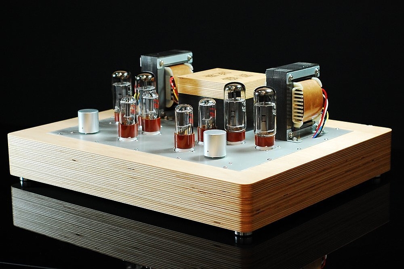 Ламповый усилитель Arte Forma Zaya артикул 251194Si-1 в интернет-магазине «HiFiRussia»