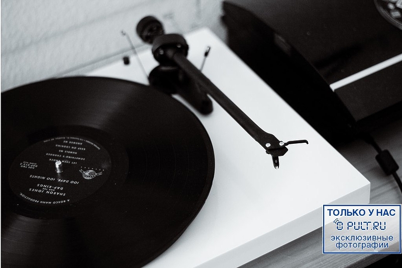 Проигрыватель винила Pro-Ject Debut III White (с картриджем Ortofon OMB-5e) артикул 389204FV-1 фото 33
