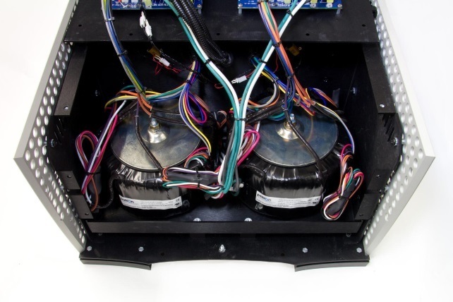 Усилитель мощности Constellation Audio Reference Hercules II Mono Amplifier Silver артикул 186937Si-1 фото 4