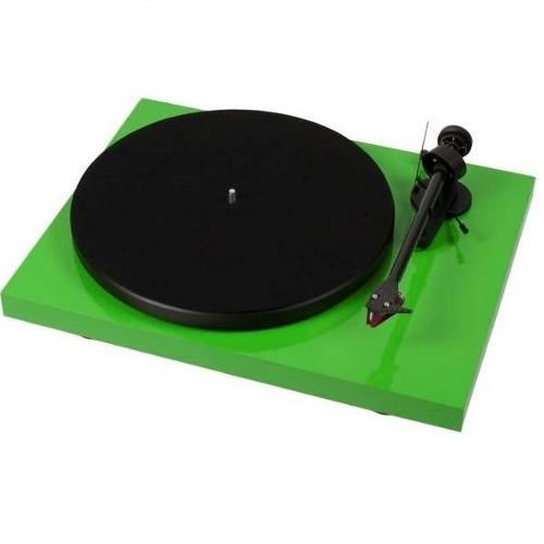 Проигрыватель винила Pro-Ject Debut Carbon (DC) green (Ortofon OM10) артикул 389422FV-1