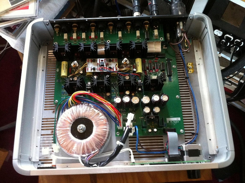 PS Audio BHK Signature Preamp silver #2 в «HiFiRussia»