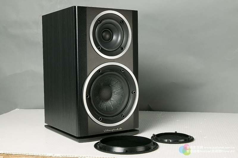 Полочная акустика Wharfedale Diamond 121 walnut pearl артикул 446211FV-1 фото 5
