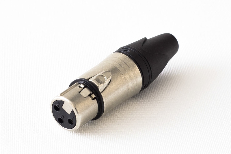 3 – х контактный кабельный разъем типа XLR мама Anzhee XLR-F SILVER артикул 315198Si-1 фото 3
