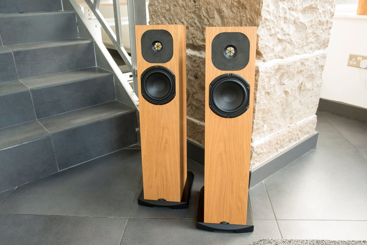 Напольная акустика NEAT acoustics Motive SE2 black oak артикул 161693Si-1 фото 3