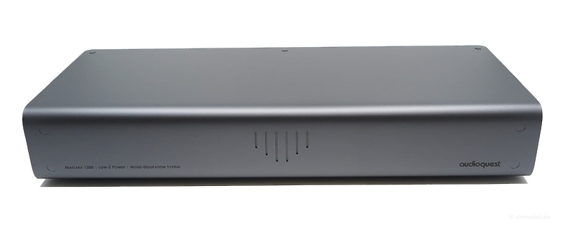 Сетевой фильтр AudioQuest Niagara 1200 артикул 208116Si-1