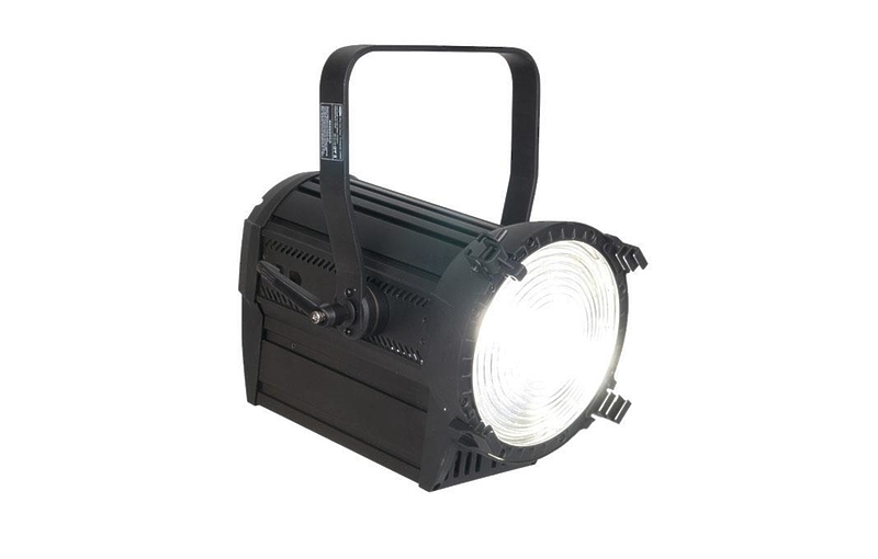 Светодиодный прожектор Silver Star SS5252 SCD FREZNO 200SD артикул 297776Si-1