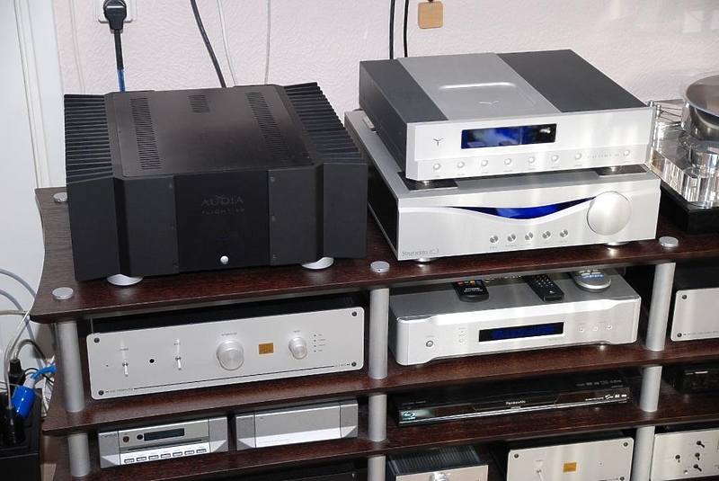 Audia Flight STRUMENTO n1 silver #11 в «HiFiRussia»