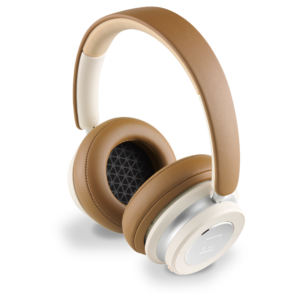 Наушники Dali IO-4 Caramel White артикул 202887Si-1