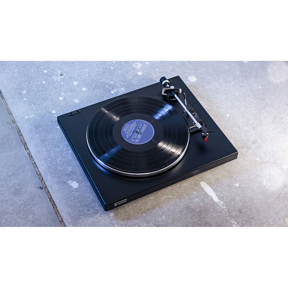Проигрыватель винила REKKORD Audio F400 Black (2M Red) артикул 283905Si-1 фото 4