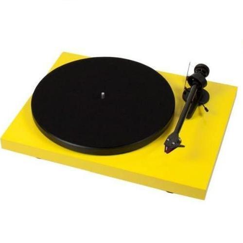 Проигрыватель винила Pro-Ject Debut Carbon (DC) yellow (Ortofon OM10) артикул 389289FV-1