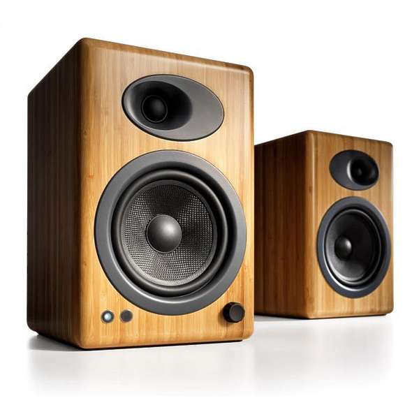 Полочная акустика Audioengine A5+ Classic Bamboo артикул 106241Si-1