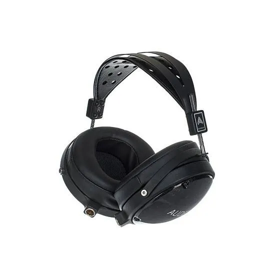 Наушники Audeze LCD-2 Classic Closed Case артикул 265201Si-1