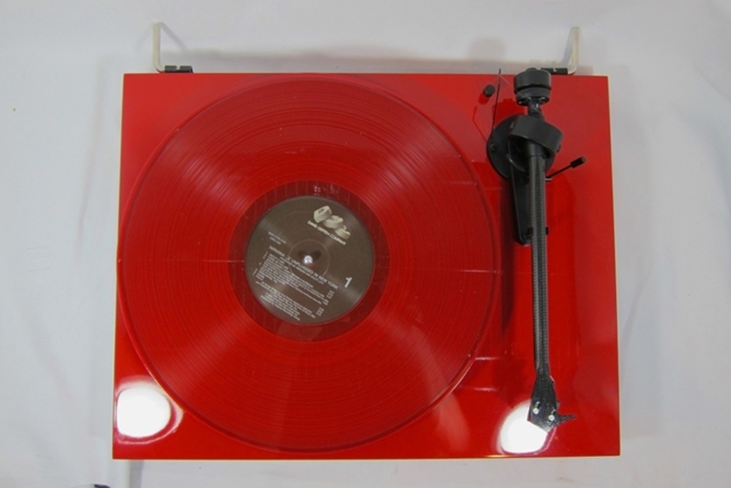 Проигрыватель винила Pro-Ject DEBUT CARBON ESPRIT SB (DC) (2M Red) red артикул 138481Si-1 фото 3