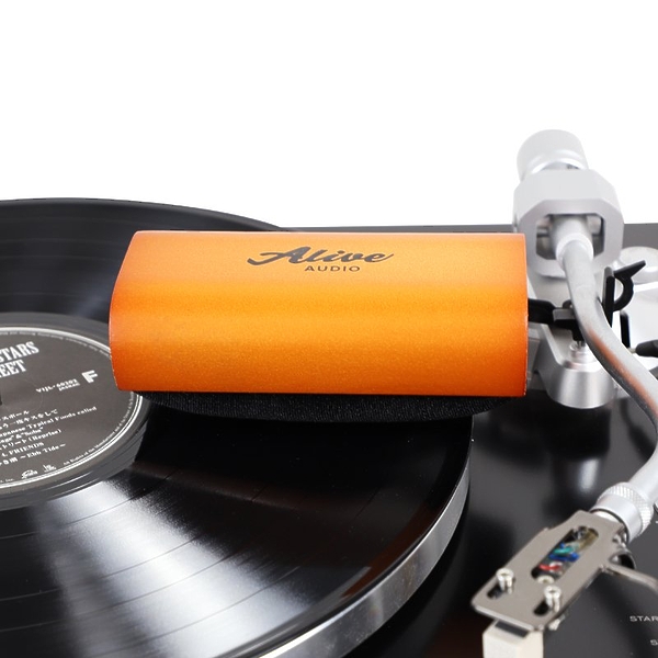 Щетка для чистки пластинок Alive Audio Stylus Brush вельветовая с деревянной ручкой артикул 303310Si-1 фото 5