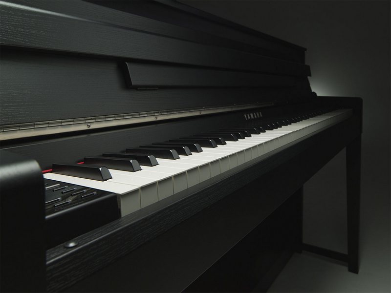 Клавишный инструмент Yamaha CLP-585B артикул 136453Si-1 фото 6