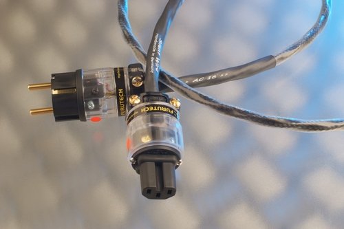 Кабель сетевой Silent Wire AC 16 1.5m артикул 106025FV-1