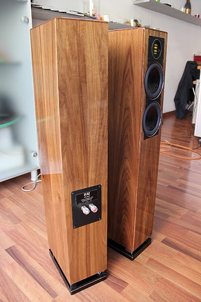 Напольная акустика Elac FS 407 walnut oiled артикул 145006Si-1 фото 7