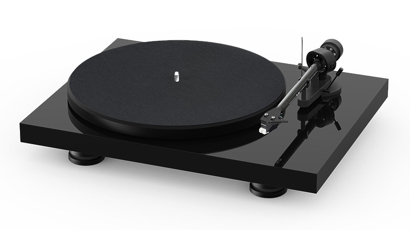 Проигрыватель винила Pro-Ject DEBUT CARBON EVO (2M Red) High Gloss Black артикул 228405Si-1 в интернет-магазине «HiFiRussia»
