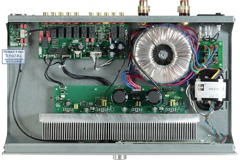 Стереоусилитель Micromega IA100 black артикул 328441FV-1 фото 3