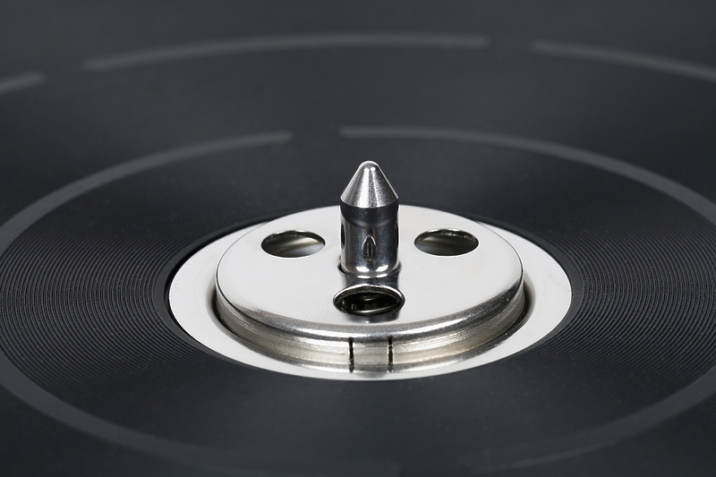 Проигрыватель винила Thorens TD 124 DD артикул 238026Si-1 фото 10