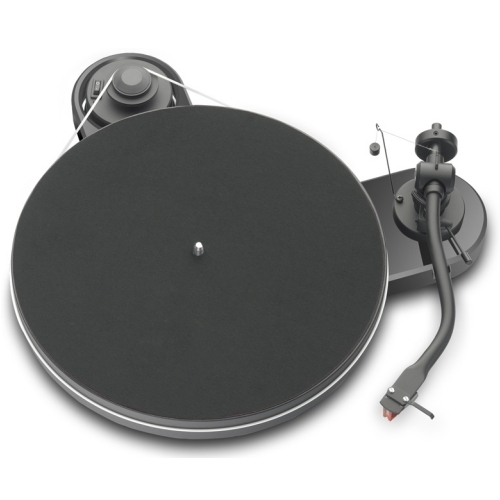 Проигрыватель винила Pro-Ject RPM 1.3 Genie Black (с картриджем Ortofon OM-5E) артикул 387435FV-1