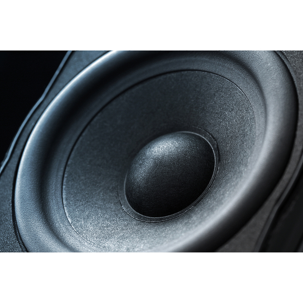 Студийные мониторы IK Multimedia iLoud Micro Monitor артикул 180304Si-1 фото 32