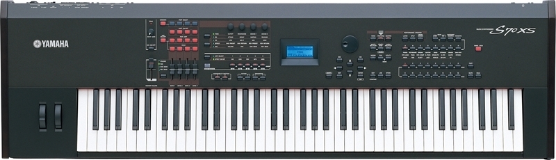 Клавишный инструмент Yamaha S70XS артикул 136572Si-1 фото 3