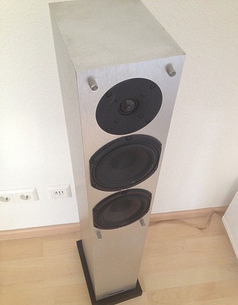 Напольная акустика Audio Physic Yara II Classic white high gloss артикул 141900Si-1 фото 4