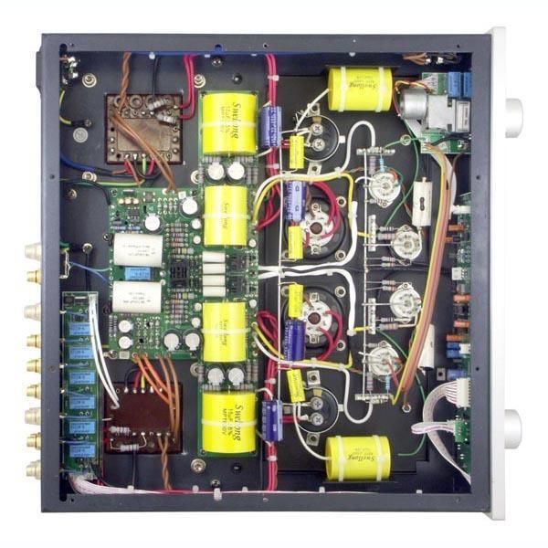 PrimaLuna dialogue premium Pre black #3 в «HiFiRussia»