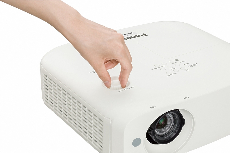 Проектор Panasonic PT-VW545NE артикул 170319Si-1 фото 3