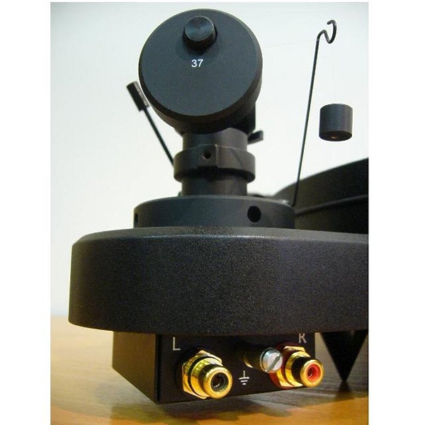 Проигрыватель винила Pro-Ject RPM 1.3 Genie Whit (с картриджем Ortofon 2M-Red) артикул 387109FV-1 фото 4