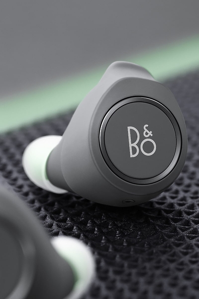 Наушники Bang & Olufsen BeoPlay E8 2.0 Motion Graphite артикул 205721Si-1 фото 9