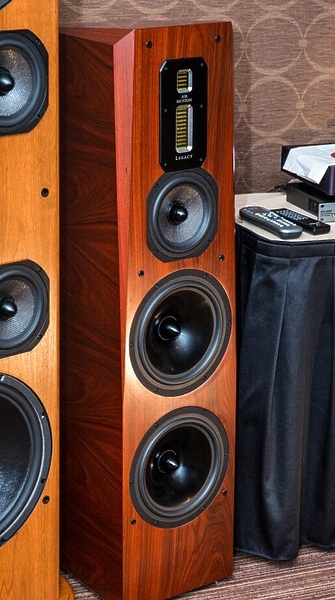 Напольная акустика Legacy Audio Signature SE rosewood артикул 101603Si-1 фото 3