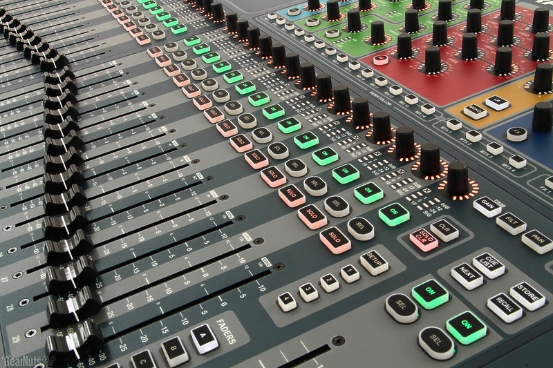 Микшер Soundcraft Si Expression 2 артикул 107287Si-1 фото 3