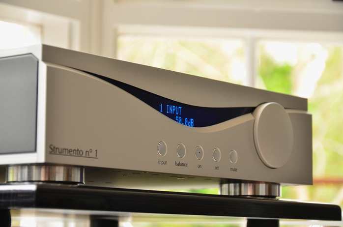 Audia Flight STRUMENTO n1 silver #8 в «HiFiRussia»