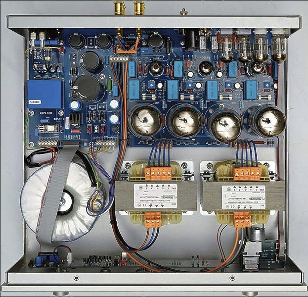 Стереоусилитель Copland CTA 405A silver артикул 112182Si-1 фото 4