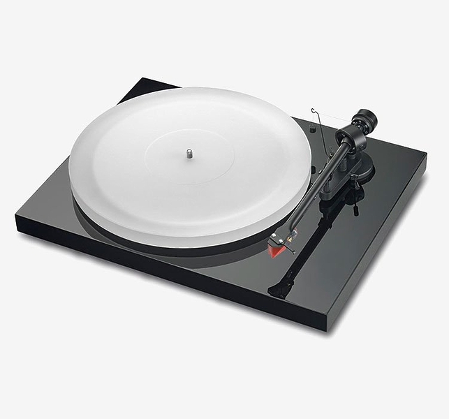 Проигрыватель винила Pro-Ject DEBUT III DC ESPRIT PIANO OM10 артикул 210260Si-1
