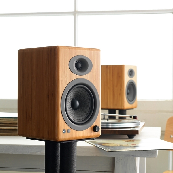 Полочная акустика Audioengine A5+ BT Hi-Gloss White артикул 239682Si-1 фото 12