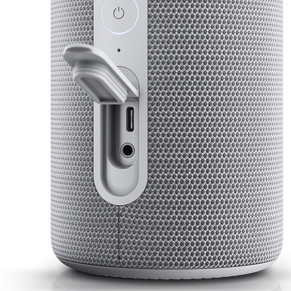 Портативная Bluetooth-колонка Loewe We. HEAR 2 Cool Grey артикул 260078Si-1 фото 8