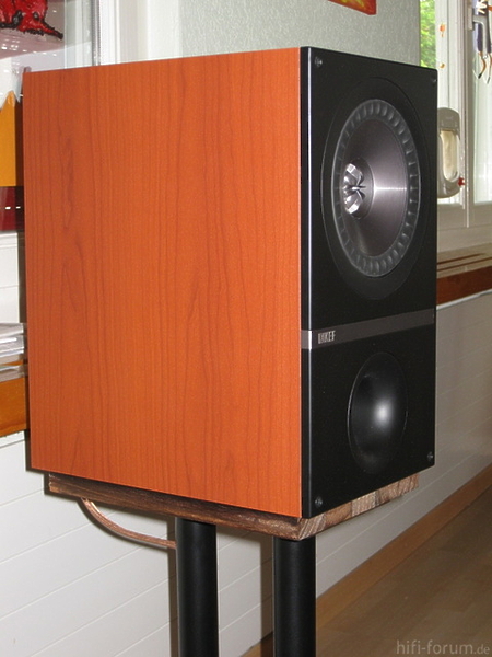 Полочная акустика KEF Q300 cherry артикул 448599FV-1 фото 3