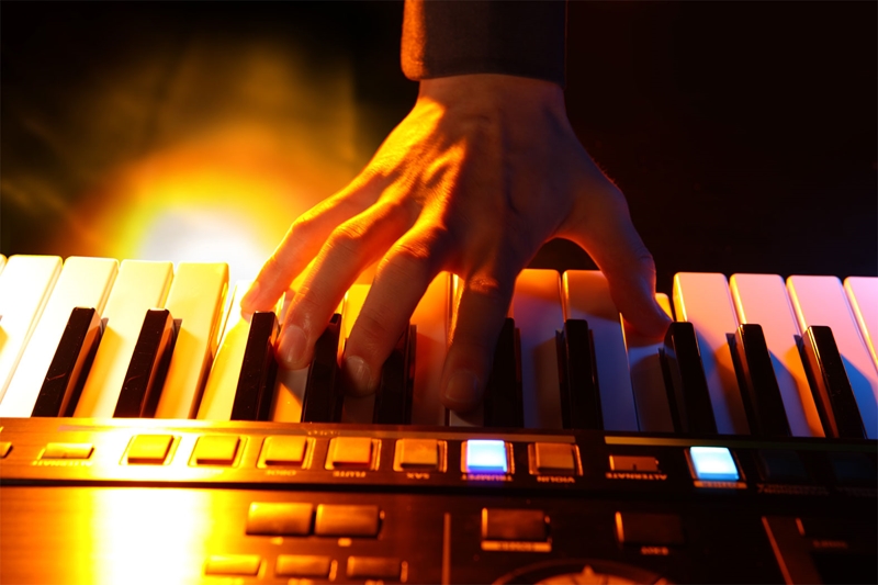 Клавишный инструмент Roland JUPITER-80 артикул 136388Si-1 фото 3