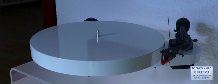 Проигрыватель винила Pro-Ject RPM 1.3 Genie Black (с картриджем Ortofon OM-5E) артикул 387435FV-1 фото 4