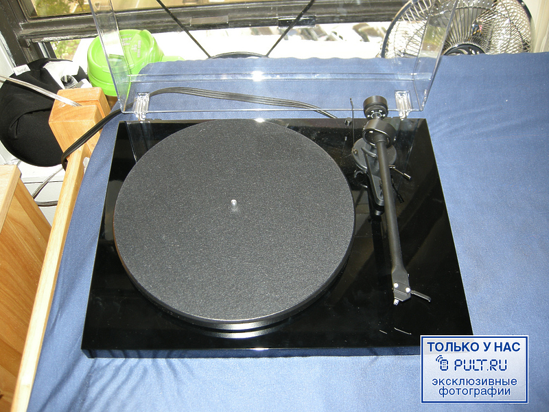 Проигрыватель винила Pro-Ject Debut III White (с картриджем Ortofon OMB-5e) артикул 389204FV-1 фото 14