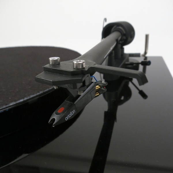 Проигрыватель винила Pro-Ject ESSENTIAL III RecordMaster (OM 10) white артикул 168772Si-1 фото 10