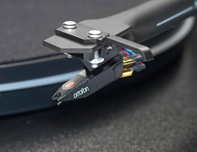 Pro-Ject Essential II (DC) (OM5e) black артикул 291424-1 фото 3